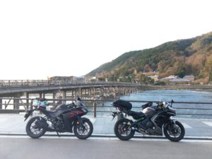 嵐山 渡月橋 バイク 写真 yzf-r25 ninja400